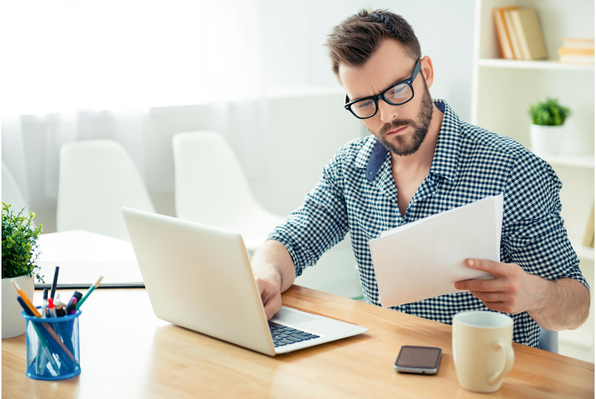 Elksourcing：Factors about Choosing a Sourcing Agent